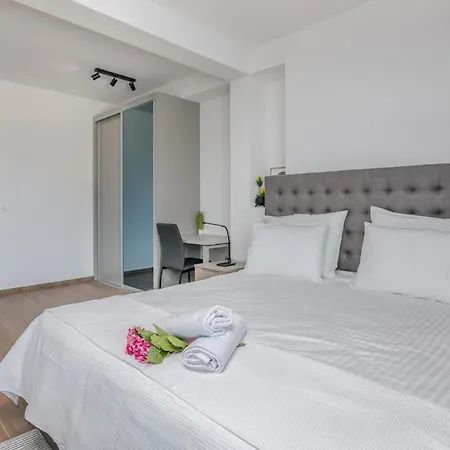 Awesome In With Kitchenette Ičići